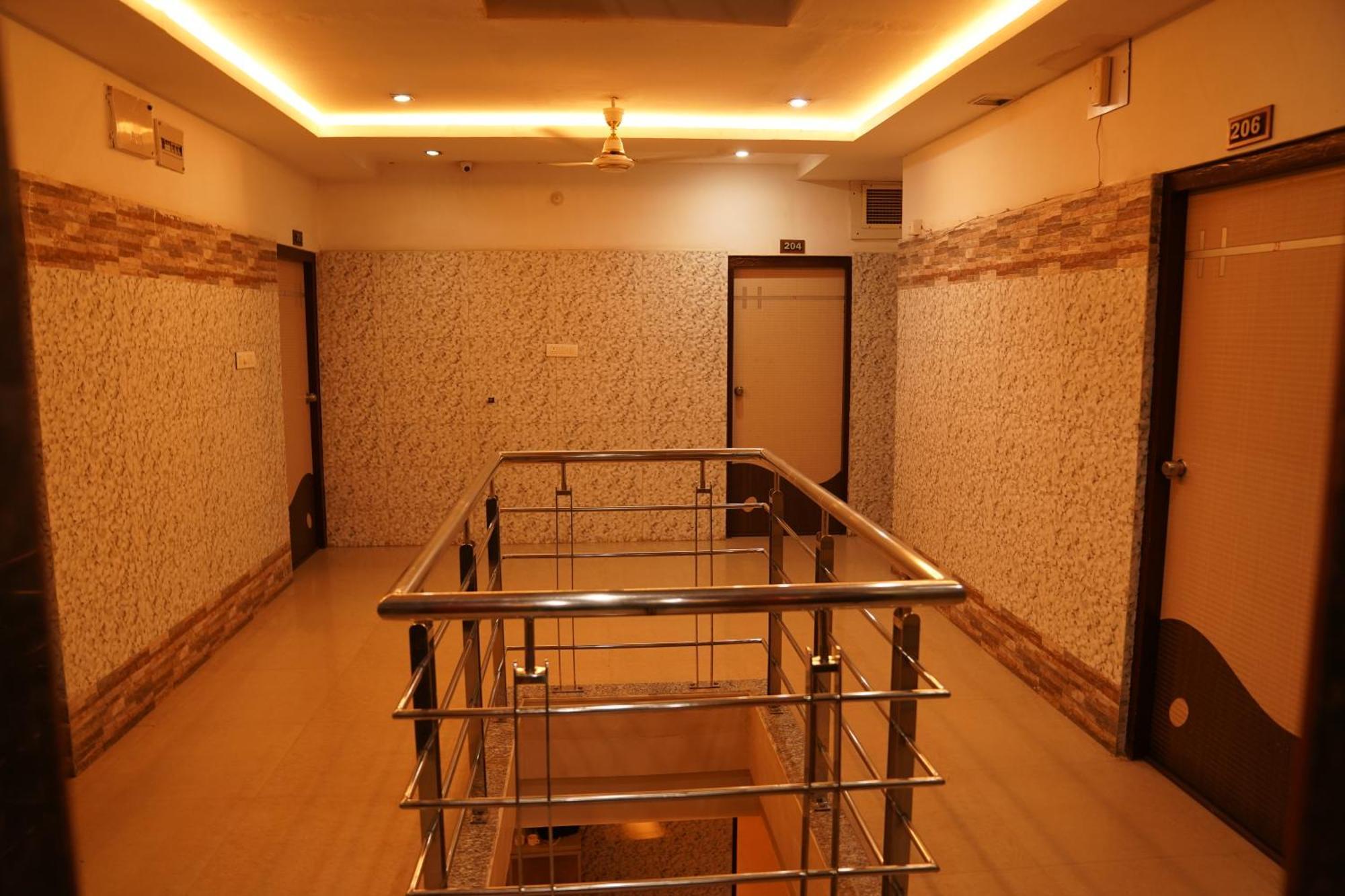 Hotel Omni Plaza Jodhpur  Exterior photo