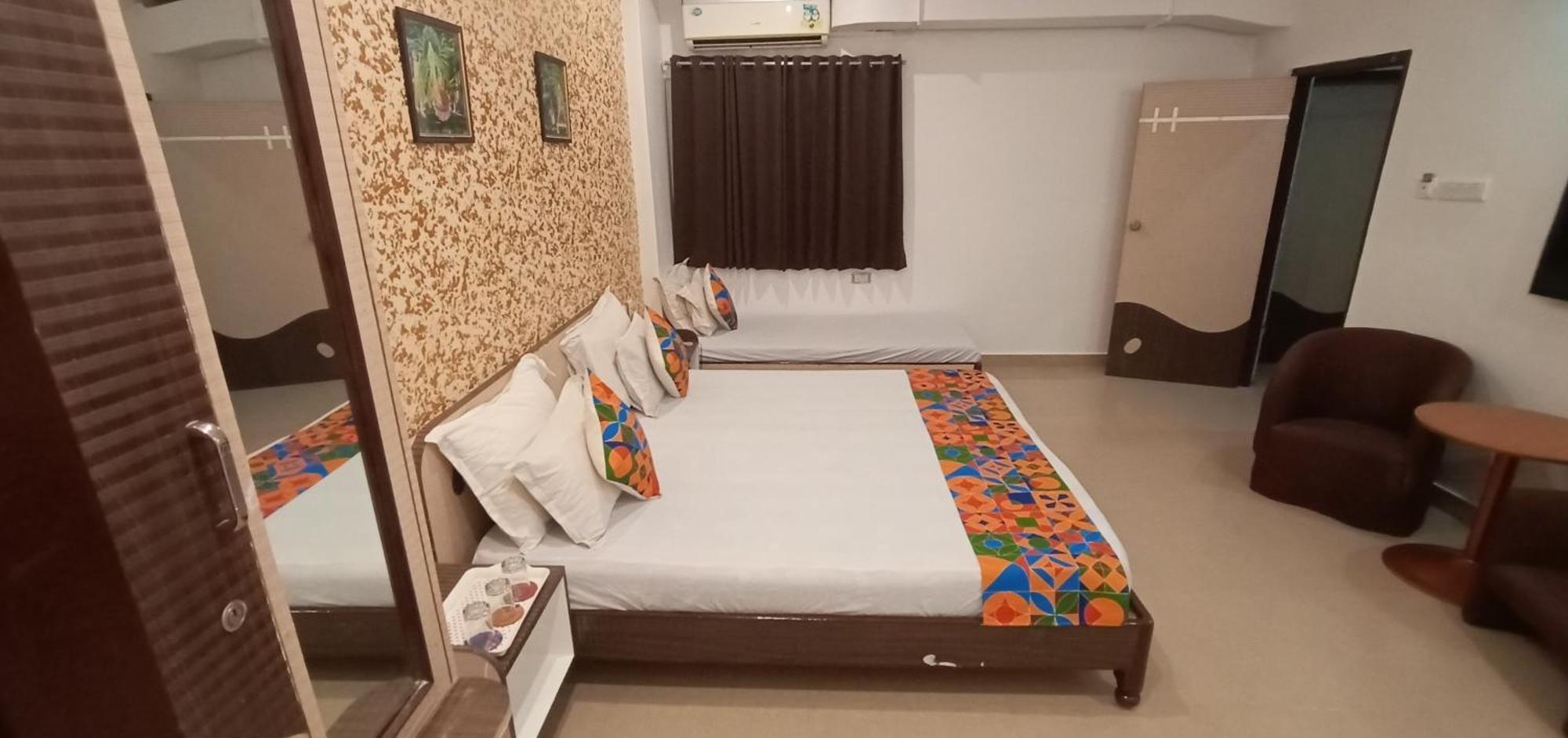 Hotel Omni Plaza Jodhpur  Exterior photo