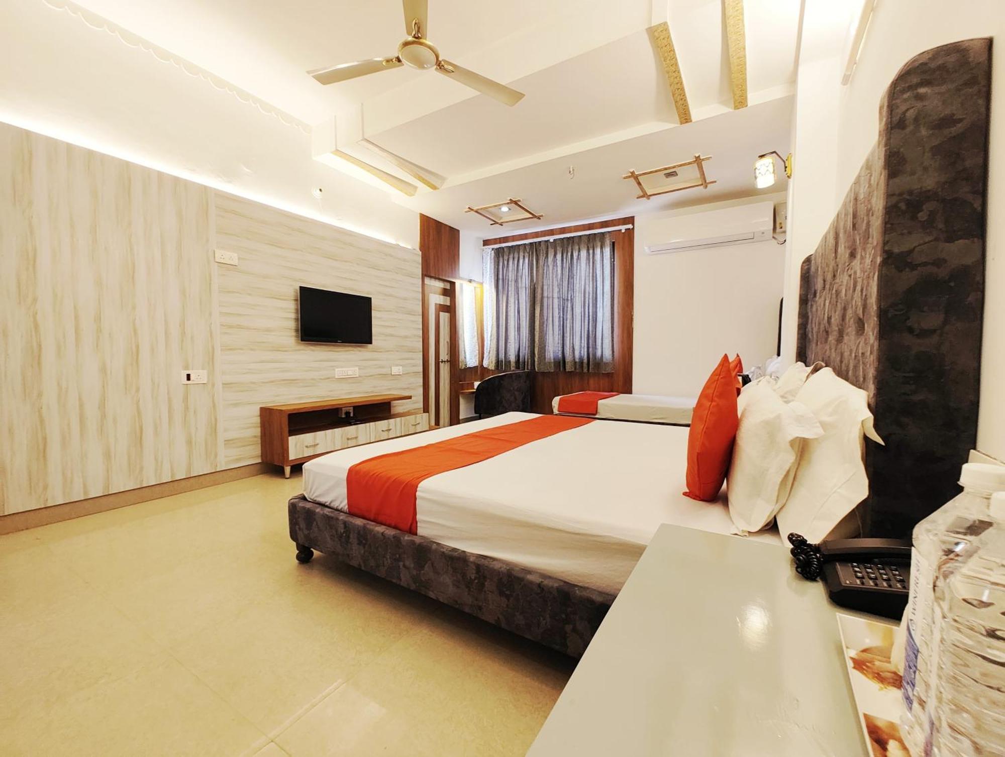Hotel Omni Plaza Jodhpur  Exterior photo