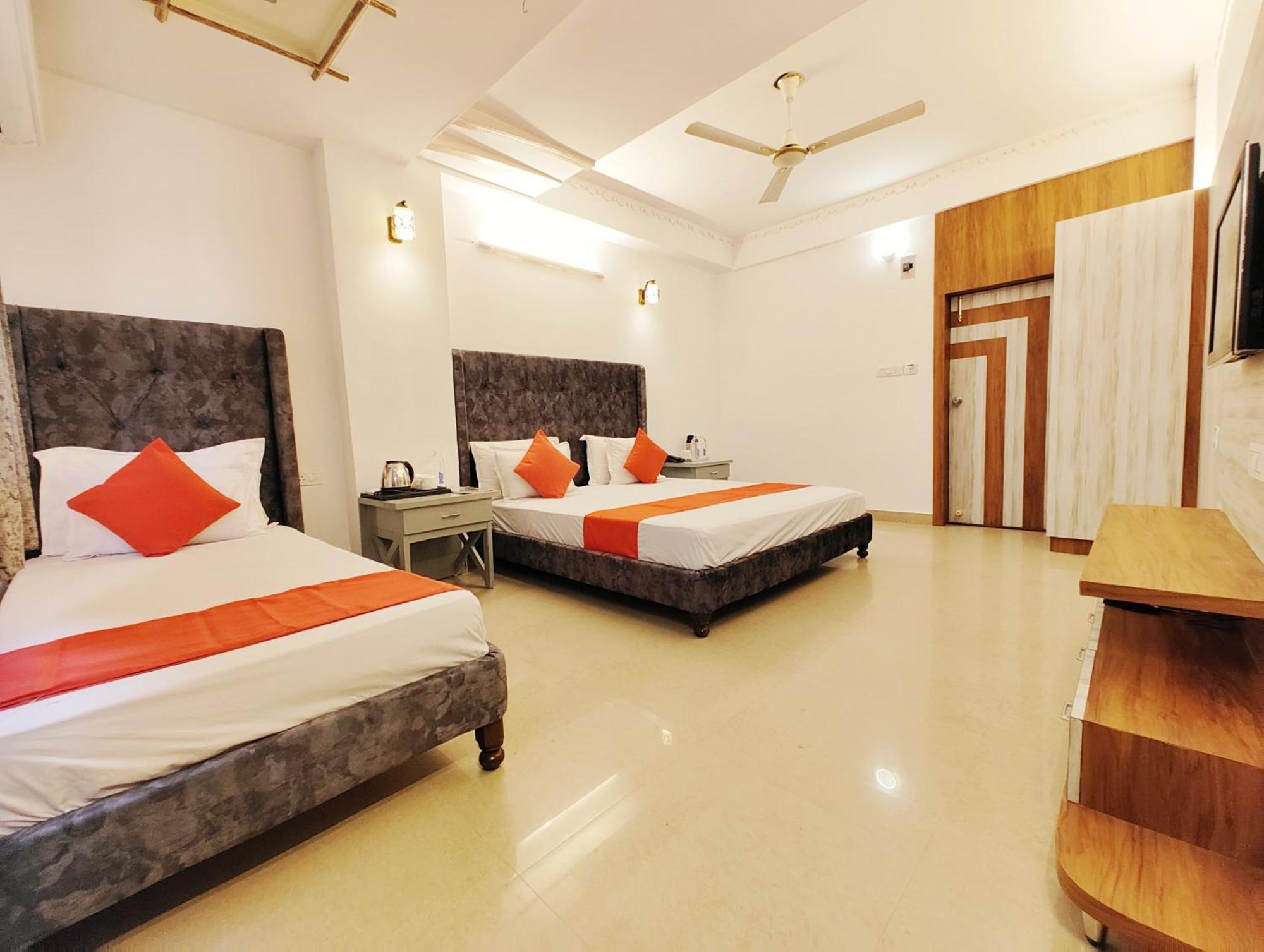 Hotel Omni Plaza Jodhpur  Exterior photo